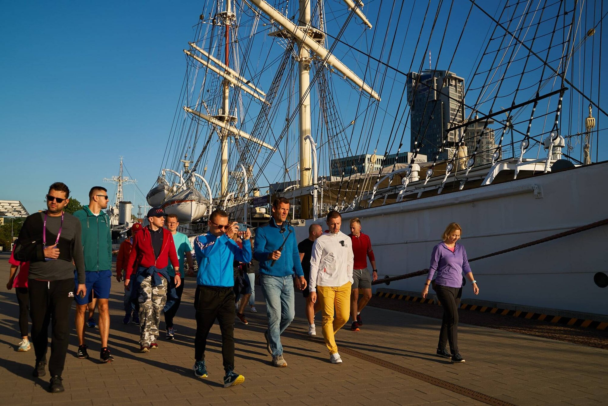 20.06_PowerWalk_WEB 002-itmt