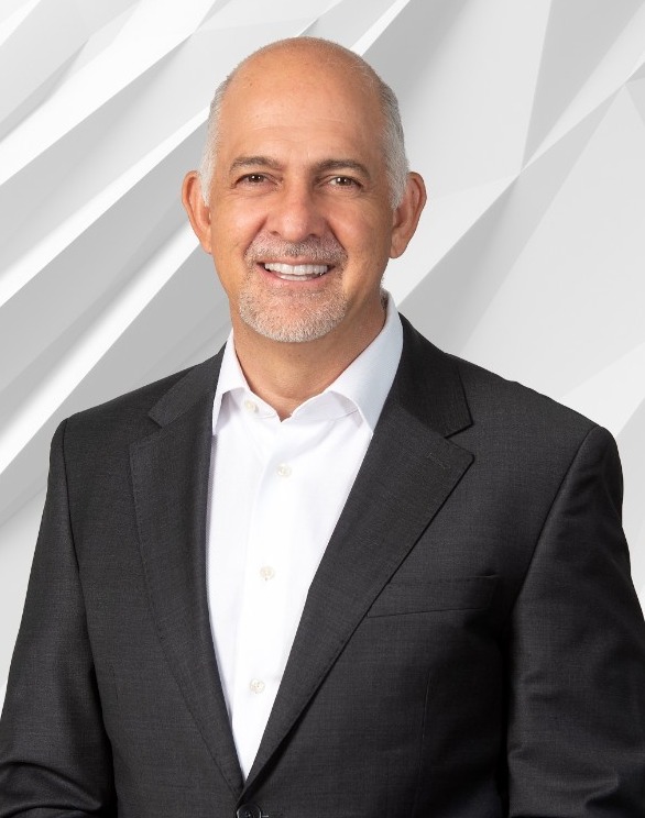 Alec Joannou</br><p>ABB Global CIO @ ABB</p>