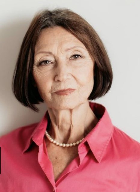 Ewa Woydyłło-Osiatyńska</br><p>Doctor of Psychology, author of books</p>
